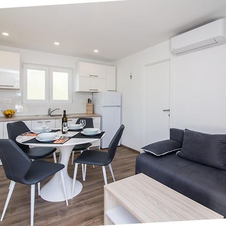 Luxury Mobile Homes Liza Biograd Na Moru Exterior photo