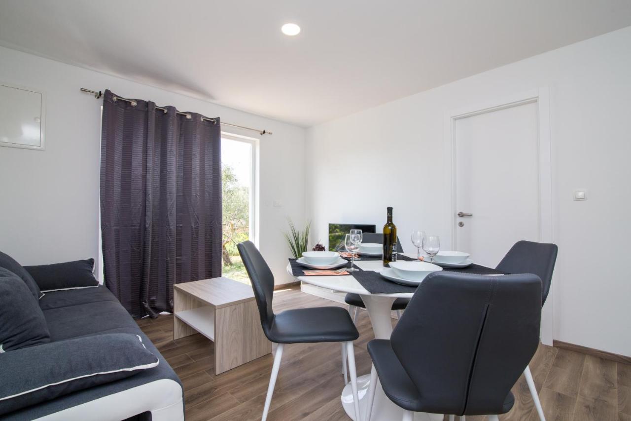 Luxury Mobile Homes Liza Biograd Na Moru Exterior photo