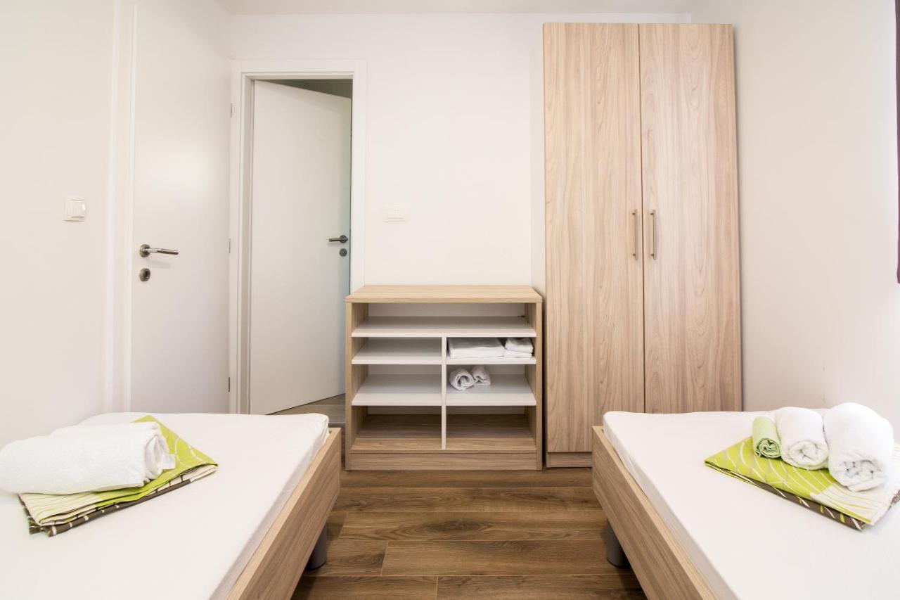 Luxury Mobile Homes Liza Biograd Na Moru Exterior photo